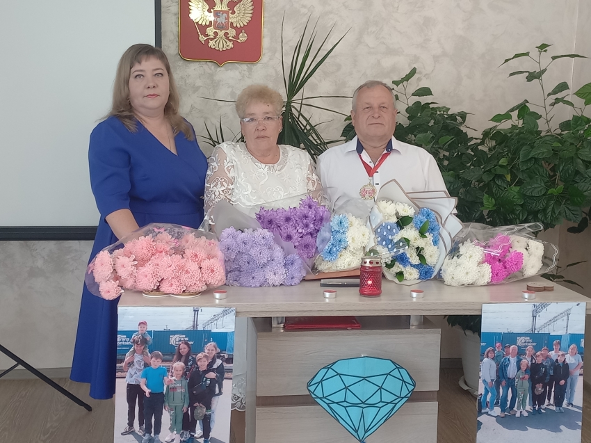 Семья из Хилка отпраздновала четверть века любви и уважения